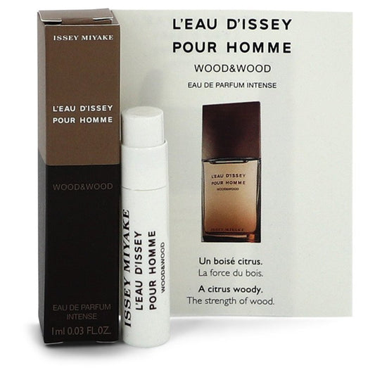 L'eau D'Issey Pour Homme Wood & wood by Issey Miyake Vial (sample) .03 oz for Men - Thesavour